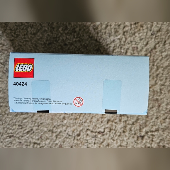 Lego Set 40424 Winter Fun Small Set - Picture 3 of 6